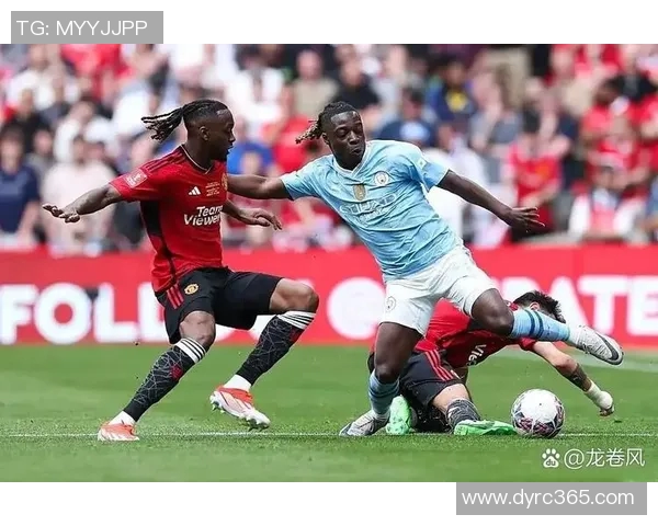 曼城与拜仁激战正酣全场直播精彩回顾与分析 曼城与拜仁激战正酣全场直播精彩回顾与分析