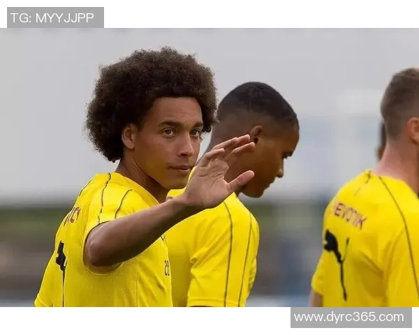 权健与巴塞尔激战正酣比分悬念引发球迷热议 权健与巴塞尔激战正酣比分悬念引发球迷热议