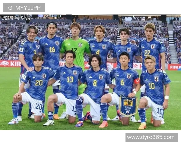 中国与日本足球在东亚杯的激烈对决与历史渊源分析 中国与日本足球在东亚杯的激烈对决与历史渊源分析