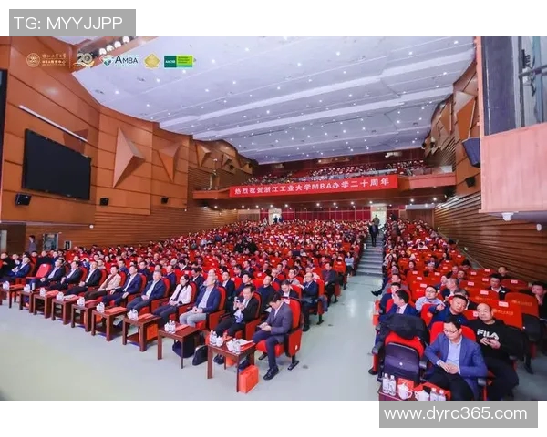 冠军杯特别报道：LNG逆袭之路的辉煌与挑战全景回顾MBA