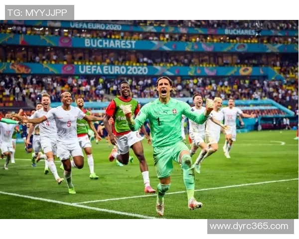 卡拉巴与库克斯的精彩对决揭示足球战术与团队合作的重要性 卡拉巴与库克斯的精彩对决揭示足球战术与团队合作的重要性