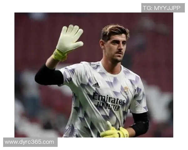 库尔图瓦：守护球门的传奇门将与他的辉煌职业生涯回顾